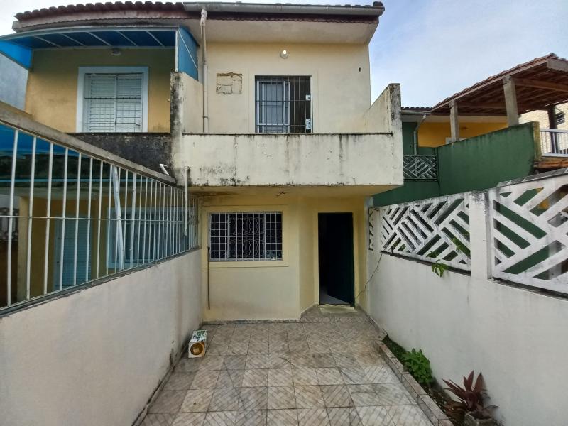 Sobrado 2 dormitorios, 250 metros da praia