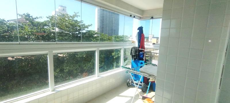 Apartamento 02 dormitórios frente mar